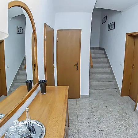 Damir * Kaštel Štafilić