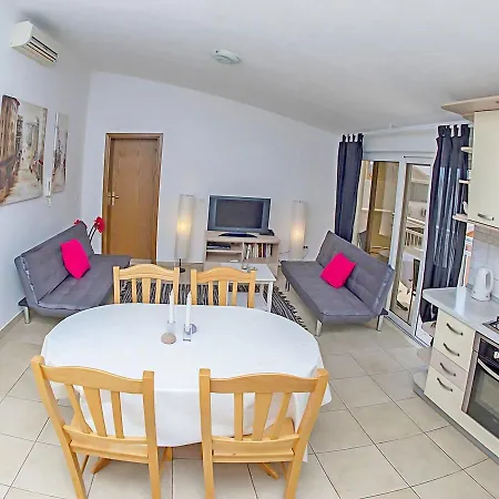 Apartment Damir *